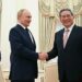<div>China-Ministerpräsident im Kreml: Putin lobt „erfolgreiche“ Handelsbeziehungen mit Peking</div>