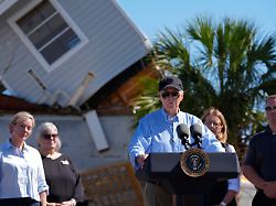 <div>Verwüstungen durch „Milton“: Biden macht sich ein Bild von den Schäden in Florida</div>