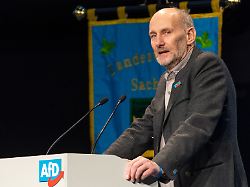 Bei Oscar-Schindler-Gedenken: AfD-Abgeordneter provoziert Michel Friedman mit weißer Substanz