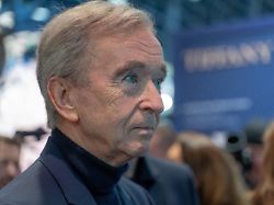 Person der Woche: LVMH-Chef: Der reichste Europäer greift nach der Medienmacht
