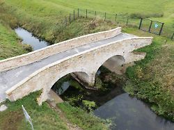 Neues Schwarzbuch erschienen: Brücke ins Nichts und teures WC – Lobbyverein prangert Verschwendung an