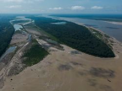 Niedriger Amazonas, kaum Fische: Dürre bedroht indigene Völker in Kolumbien