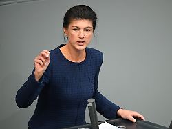 <div>„Wahlergebnis nicht verstanden“: Geplatzte Sondierung: Wagenknecht keilt gegen CDU und SPD</div>