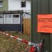 Kinderleiche bei Neumünster: Polizisten graben totes Baby in Garten aus