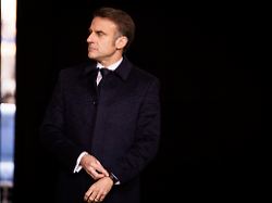 Frankreichs Regierung am Ende: Egal welches politische Lager, Hauptsache gegen Macron