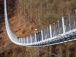 <div>Über 600 Meter „Highwalk“: Hessens zweite Mega-Fußgängerbrücke eröffnet</div>