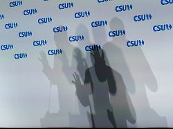 CSU und NRW-CDU wählen Listen: Merz und Dobrindt sind Spitzenkandidaten – Söder will mitregieren