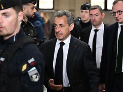 Niederlage für Ex-Präsidenten: Sarkozy muss ein Jahr in Haft mit elektronischer Fußfessel verbringen