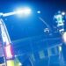 Nach schwerem Unfall auf A1: Autofahrer fährt Polizist an und flieht durch Rettungsgasse