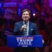 <div>Jetzt darf Lawrow sprechen: Tucker Carlson: „Wir sind zurück in Moskau“</div>