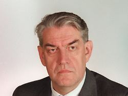 Im Alter von 99 Jahren: Ex-DDR-Minister Hans Reichelt gestorben