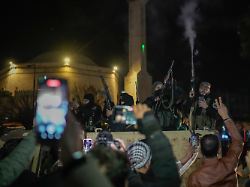 Verfolgung und Folter: Beobachtungsstelle meldet Hinrichtung von Assad-Unterstützer