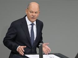 <div>Migrationsvorstoß von CDU-Chef: Scholz zweifelt an Merz‘ „Brandmauer“</div>