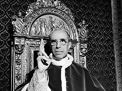 Verborgene Akten geöffnet: Papst Pius XII. bekam Tausende Briefe von Juden, aber las nur wenige