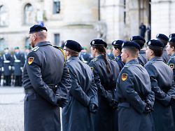 Das Schrumpfen der Truppe: Bundeswehr hat wieder weniger Soldaten