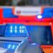 Überholstreit im Westerwald: Autofahrer bedrängt Frau und würgt sie am Straßenrand